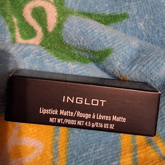 NWT LIPSTICK MATTE #405 - Picture 3 of 5